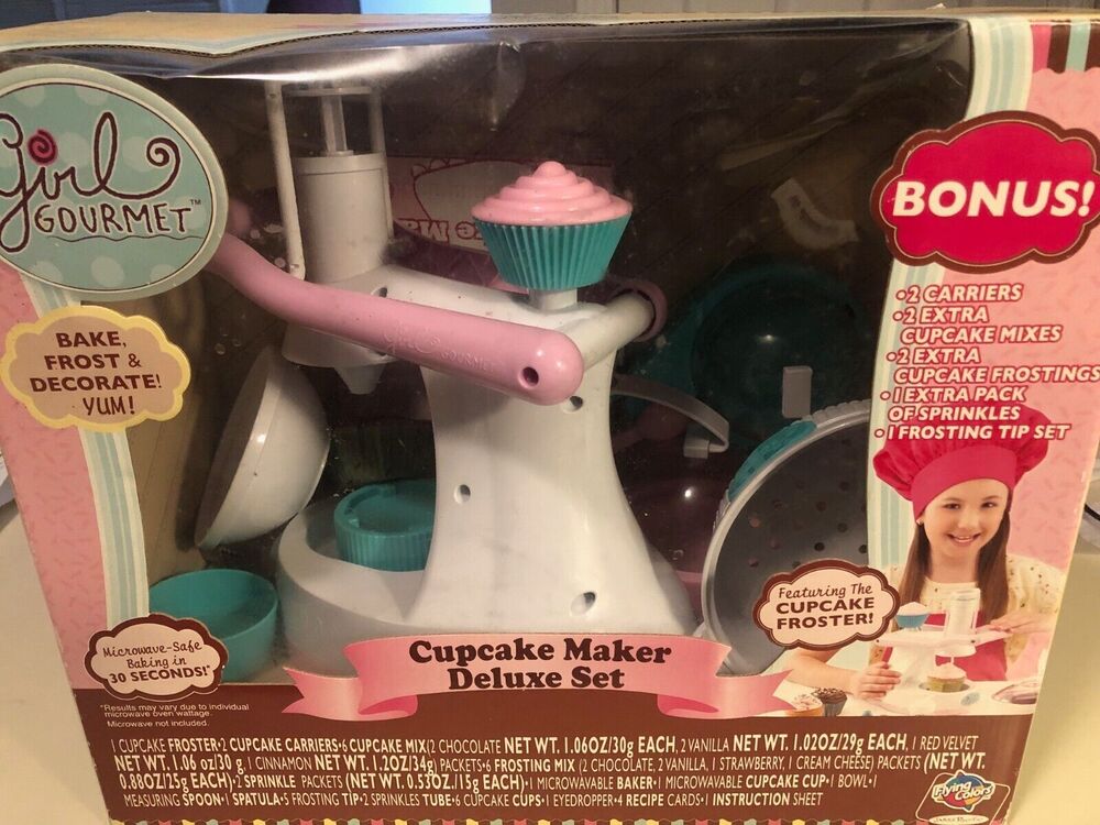 JAKKS Pacific‎ 2008 Girl gourmet Cupcake Maker Deluxe Set Open Box